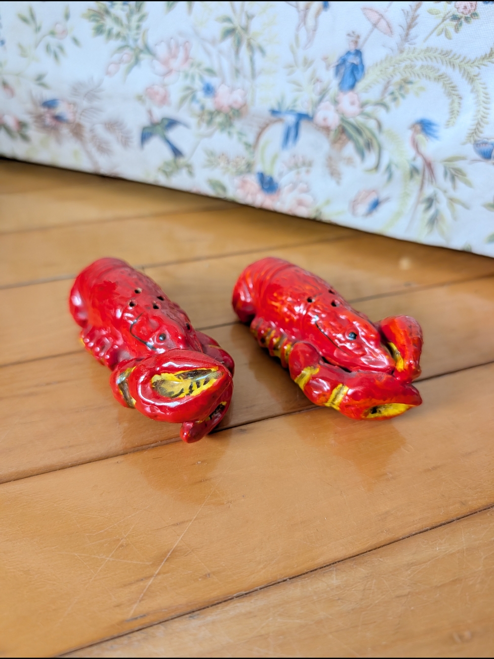 Vtg Lobster Salt & Pepper Shakers